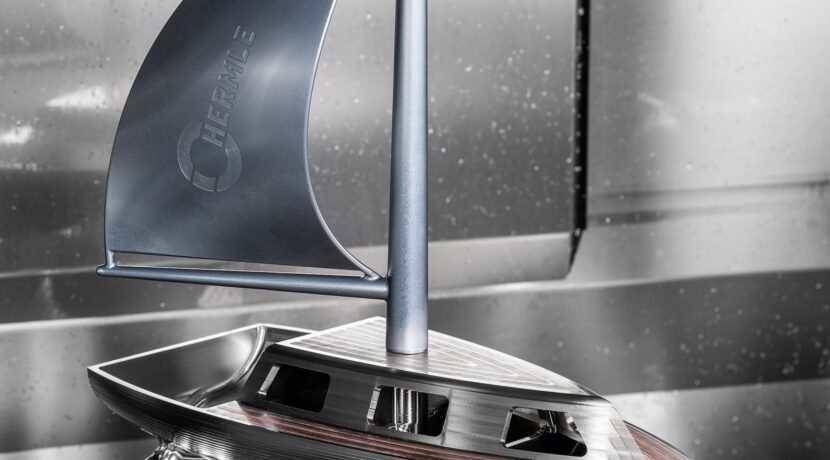 Hermle unites milling with Additive Manufacturing in "Sailing boat" project.