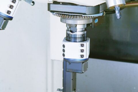 BIG KAISER Lightweight Angle Heads Reduce Machining Time