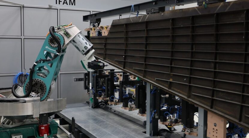 High-Precision Robot Machines With a Production Tolerance of up to 0.1 mm