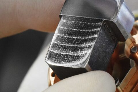 Strong and ductile Damascus steels by additive manufacturing